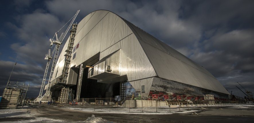 Conheça a estrutura de 200 toneladas que protege o material radioativo de Chernobyl