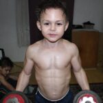 Conheça os irmãos de 7 e 9 anos considerados os mais fortes do mundo para suas idades