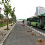 Ladrão rouba 24 pontos de parada de ônibus na China