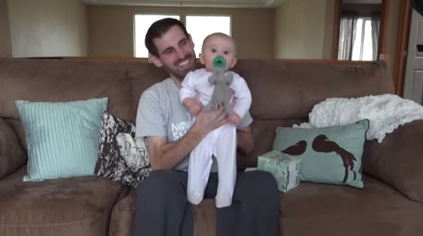 Pai doente grava vídeo emocionante de despedida para filha bebê antes de morrer